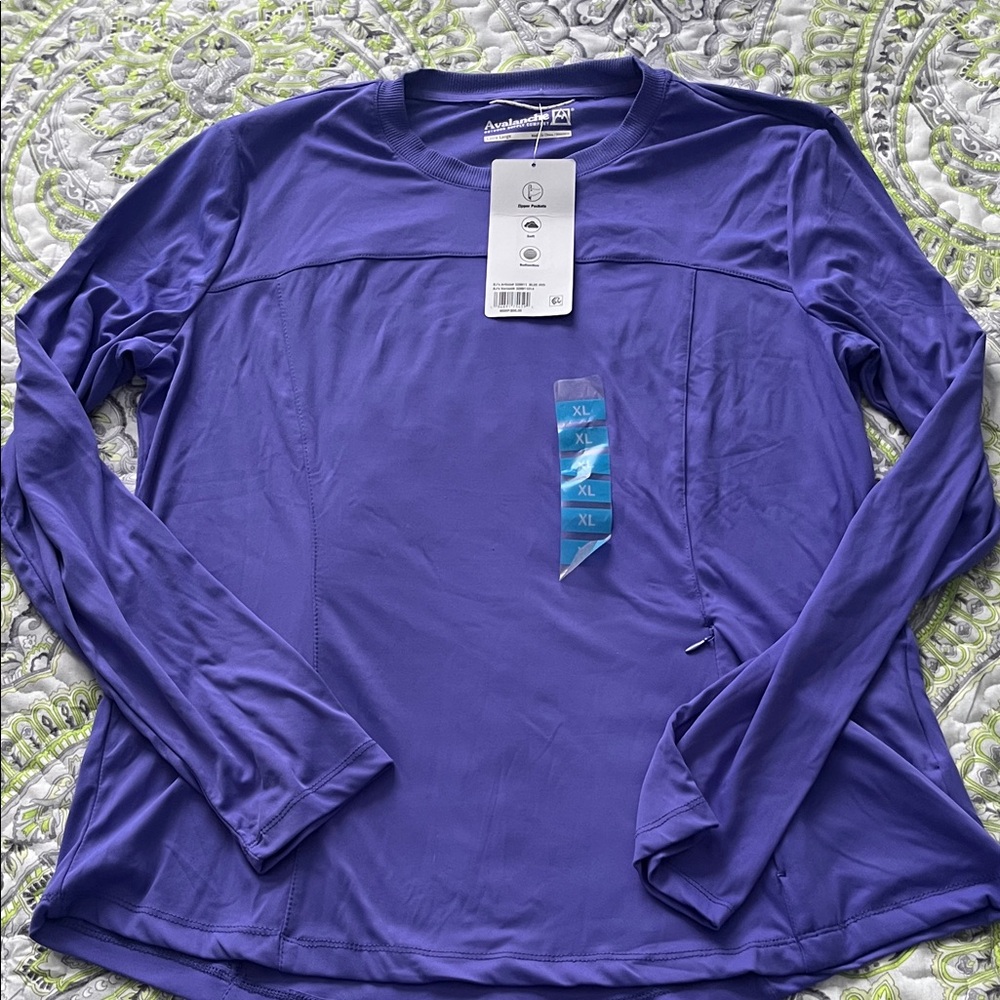 Athleta Women's Vibrant Purple Long Sleeve Tee